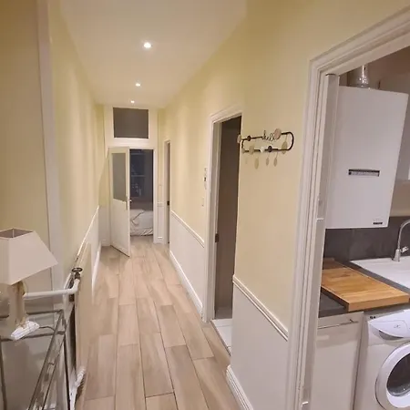 Allees Paul-riquet Apartment